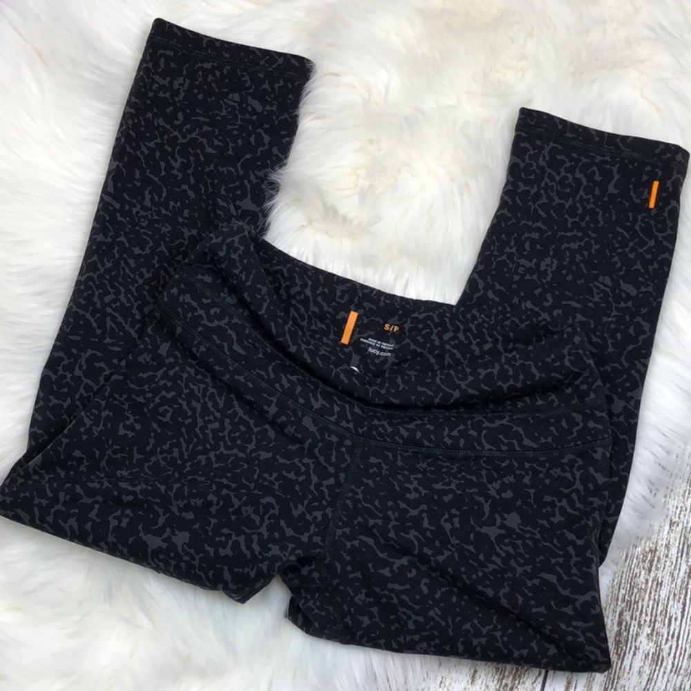 Lucy Black and Grey Patterned Workout Capris